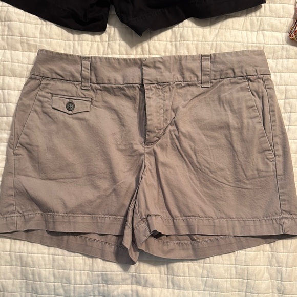 Shorts - Picture 2 of 8